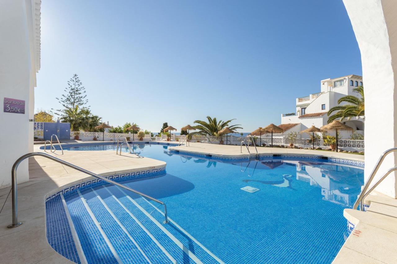 Capistrano Playa Apartment Нерха Екстериор снимка
